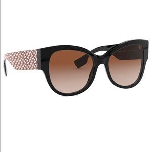 Burberry logo sunglasses